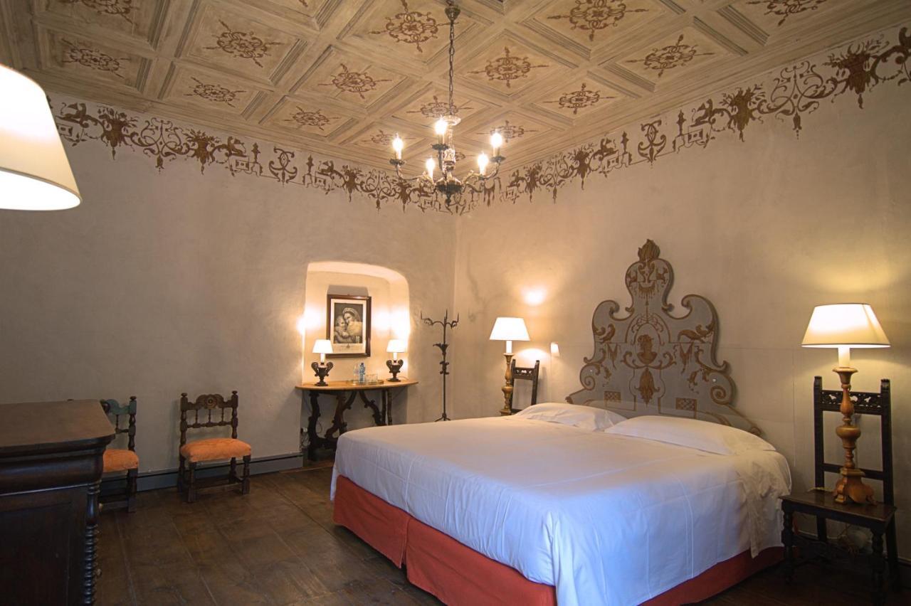 Palazzo Juvalta Acomodação com café da manhã Teglio Exterior foto