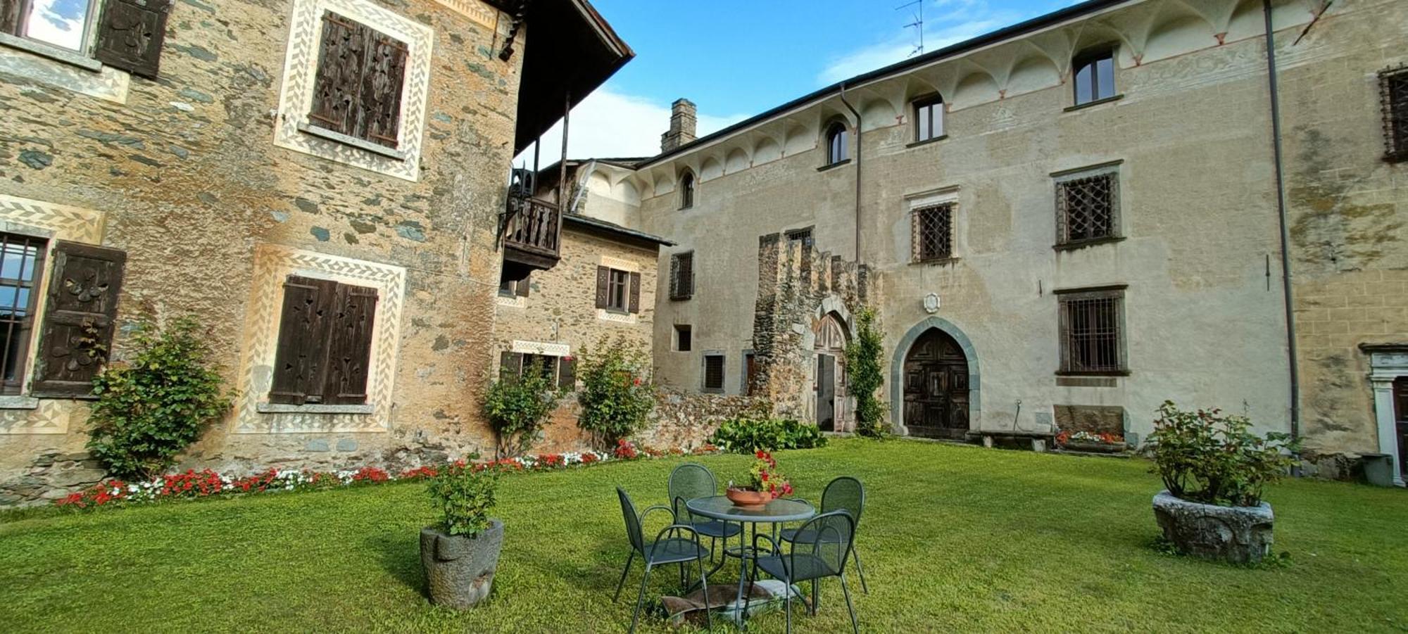 Palazzo Juvalta Acomodação com café da manhã Teglio Exterior foto